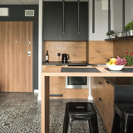 Wola Loft Apartment وارسو المظهر الخارجي الصورة