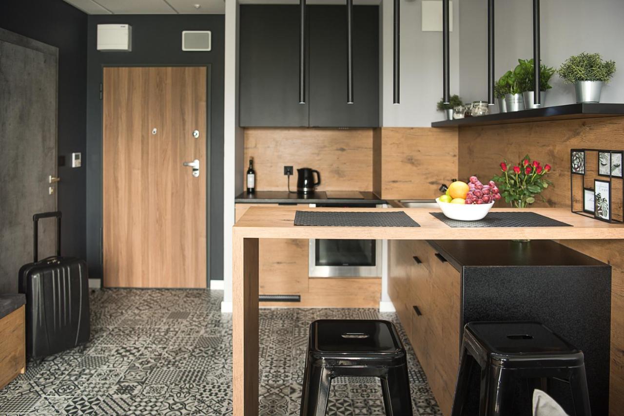 Wola Loft Apartment وارسو المظهر الخارجي الصورة