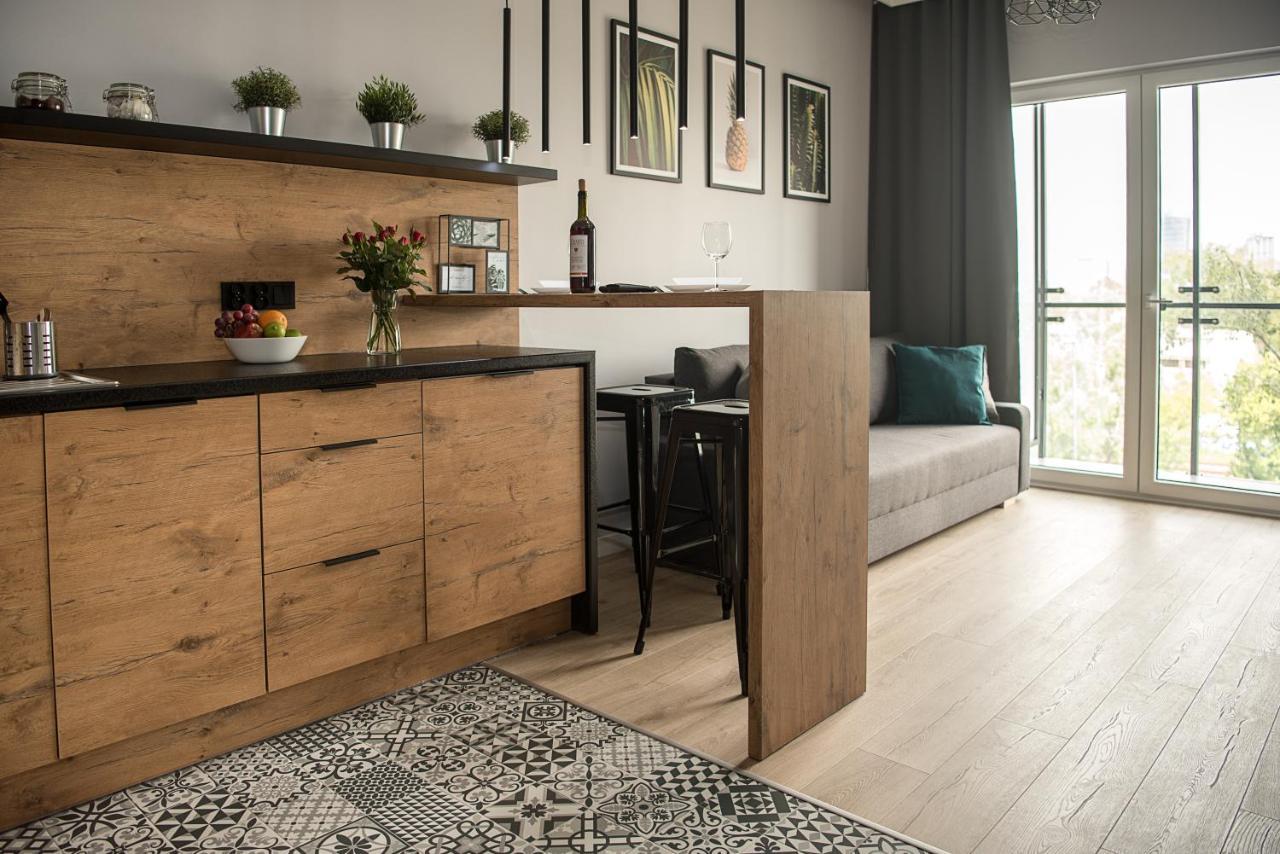 Wola Loft Apartment وارسو المظهر الخارجي الصورة
