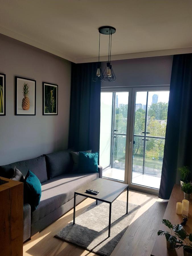 Wola Loft Apartment وارسو المظهر الخارجي الصورة